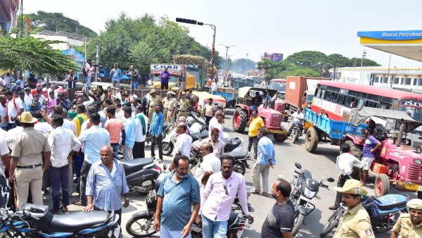 Cauvery Dispute: Farmers Bullock Cart And Tractor Procession In Mandya