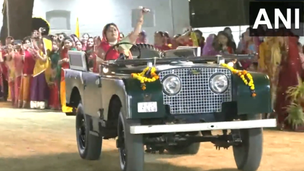 Navratri 2023: Garba performance by Rajput women with swords- Video goes viral
