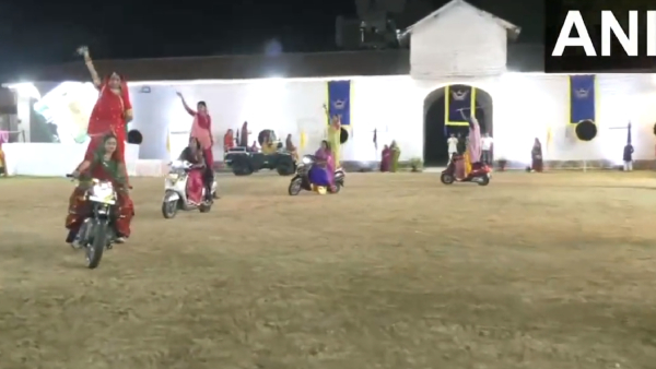 Navratri 2023: Garba performance by Rajput women with swords- Video goes viral