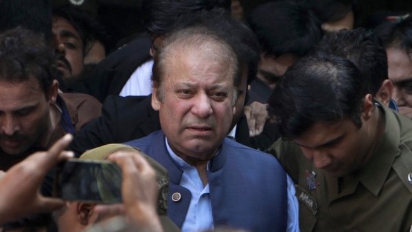 Nawaz Sharif Returning To Pakistan in Chartered Plane After 4 Years of Self Imposed Exile Nawaz Sharif Returning To Pakistan in Chartered Plane After 4 Years of Self Imposed Exile
