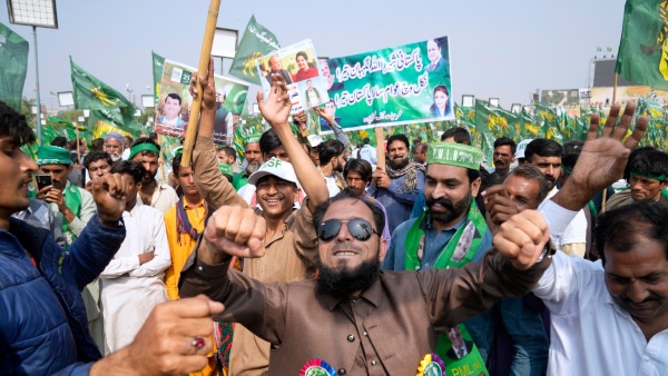 Nawaz Sharif shocked the world by explaining about 1998 nuclear test of Pakistan Nawaz Sharif shocked the world by explaining about 1998 nuclear test of Pakistan