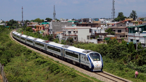 nine-vande-bharat-express-trains-to-launch