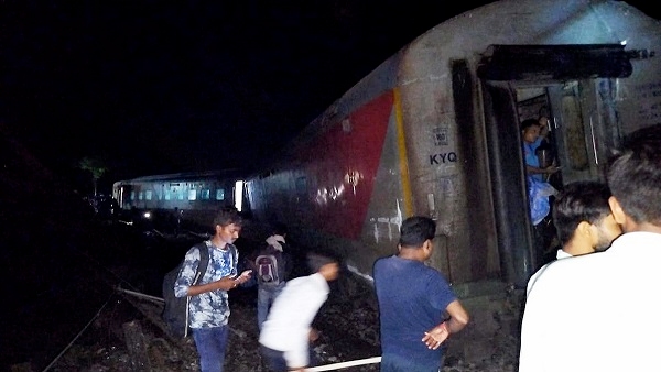Northeast Express train accident: 21 trains including Shatabdi derailed, here is the complete list