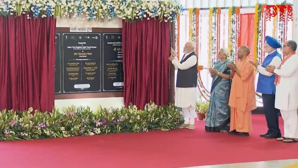 pm-modi-inaugurates-namo-bharat-train