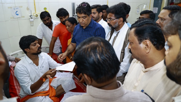 BJP Leaders met Puneeth Kerehalli in hospital