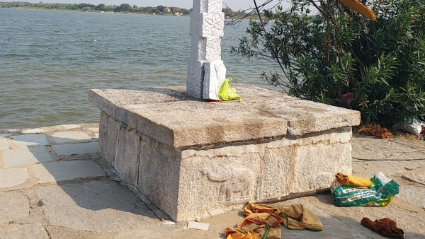 How Much Do You Know About The historical Naradagadde In Raichur..?