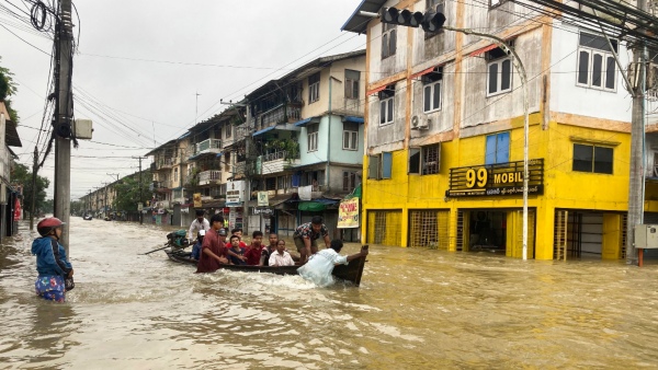 Heavy Rains to Pelt Assam, Mizoram; Thunderstorms Over Tamil Nadu, Kerala Heavy Rains to Pelt Assam, Mizoram; Thunderstorms Over Tamil Nadu, Kerala