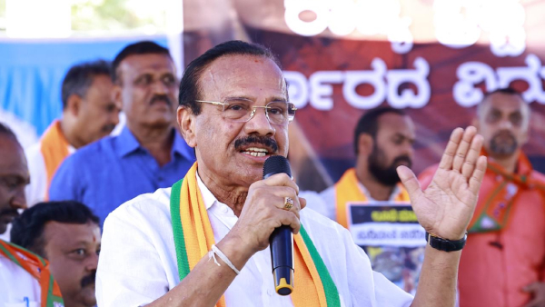 DV Sadananda Gowda Lashed Out At Siddaramaiah And DK Shivakumar 