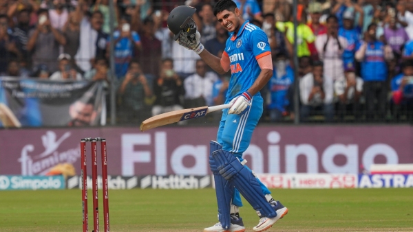 Shubman Gill Contracts Dengue: Set Back For Team India Ahead of World Cup Match Against Australia