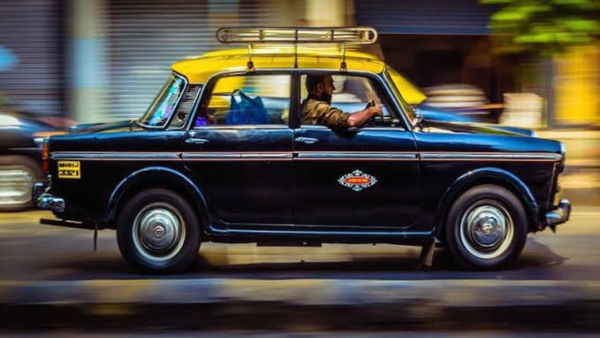 Mumbais iconic Kaali Peelis taxi service has come to an end 