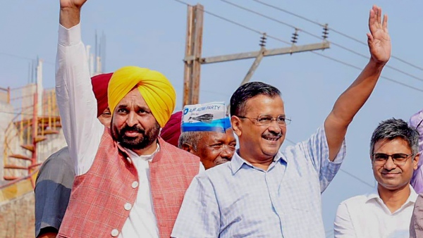 EC Serves Notice to AAP for Alleged Defamatory Posts Against PM Modi