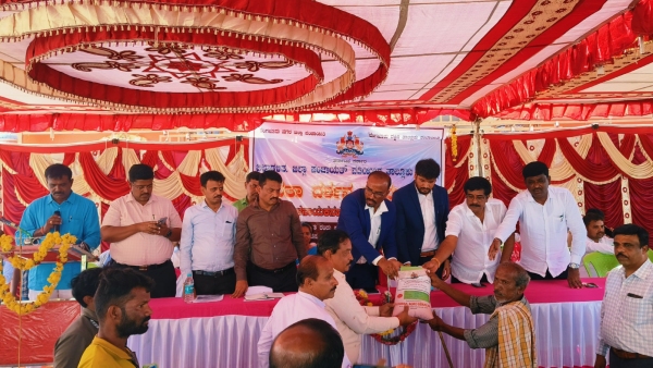 applications-received-in-janata-darshana