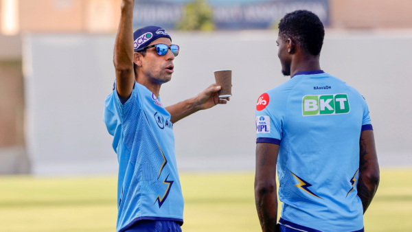  Ashish Nehra Declines Offer to Take on Role as T20I Coach for Team India