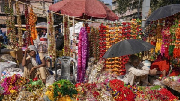 Jayanagar BDA Complex Near Street Vendors Facing Precarious Situation in Diwali Festival Season