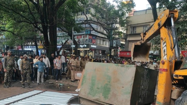 Bengaluru Jayanagar BDA Complex Surrounding Street Vendors Encroachment Cleared By BBMP Bengaluru Jayanagar BDA Complex Surrounding Street Vendors Encroachment Cleared By BBMP