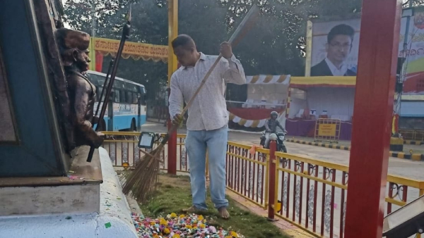 After The Celebration Of Belagavi Rajyotsava The Rag Pickers Have Earned ₹20,000 After The Celebration Of Belagavi Rajyotsava The Rag Pickers Have Earned ₹20,000
