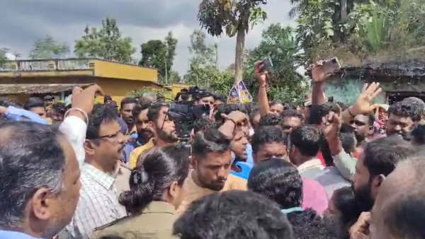 Wild Elephant: People Protest In Chikkamagaluru Aldur For Wild Elephant Problem Wild Elephant: People Protest In Chikkamagaluru Aldur For Wild Elephant Problem