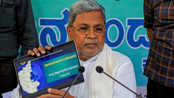 CM Siddaramaiah Joins With Public for Lunch at Janata Darshan