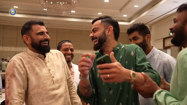 Deepavali : KL Rahul Celebrates Deepavali with Team India In Bengaluru 