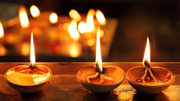  China Anticipates Rs 1 Lakh Crore Trade Loss Amidst Vocal for Local Cheer During Deepavali