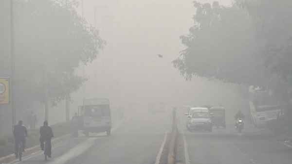 Over New Delhi Tuesday Again Recorded Very Poor Air Quality, Faridabad School Closed