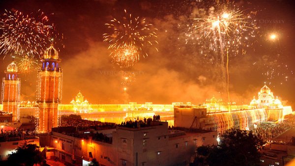 Visit these five places during Diwali..