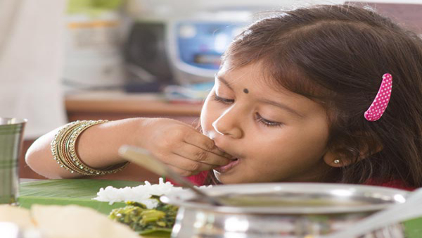 scientific reason behind eating with hands and benefits in kannada