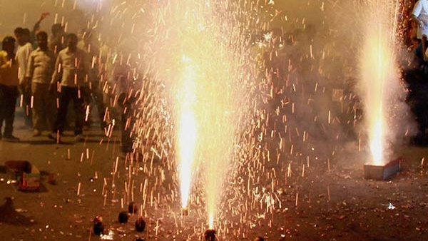 The amount of pollution caused by Deepavali firecrackers in Bengaluru, statistical details