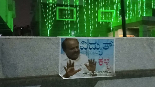 Authorities Take Down Posters Alleging Electricity Theft Outside Kumaraswamys Residence