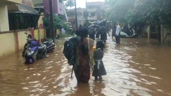 heavy-rain-lashes-in-hubballi