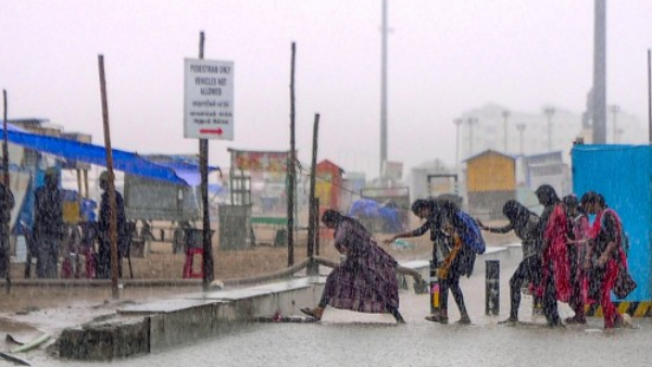 IMD Predicts Moderate Rain Will Exprect for Two Days in Interior District of Karnataka,