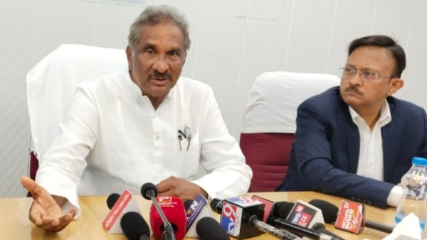 CM Siddaramaiah Has Agreed To Waive The Interest Dues Of Irrigation Pumpset Of Coffee Growers CM Siddaramaiah Has Agreed To Waive The Interest Dues Of Irrigation Pumpset Of Coffee Growers