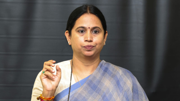 5 Years Gruhalakshmi Yojana Money Deposit For Chamundeshwari Says Lakshmi Hebbalkar