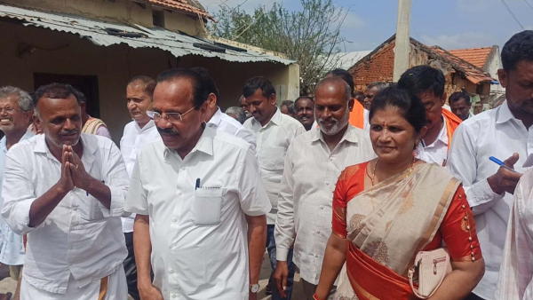 A Farmer Gifted A Lamb To Sadananda Gowda