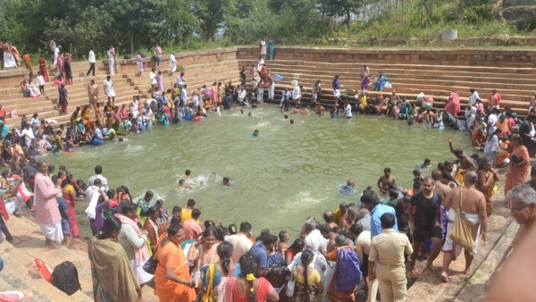 Chaluvanarayanaswamys Tottilamadu Jatra Mahotsava held with grandeur