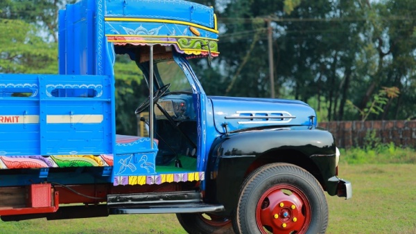 75 Year Old Lorry Got New Look Belonging To Manjusha Museum