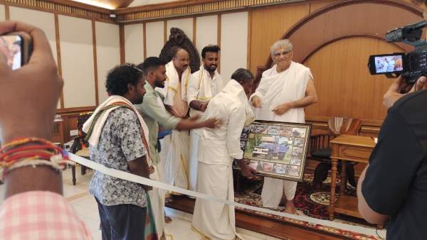 75 Year Old Lorry Got New Look Belonging To Manjusha Museum