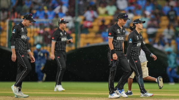 pakistan-semi-final-dream-is-still-alive