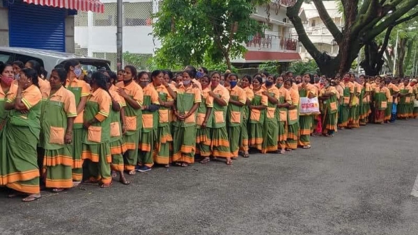 Protest by pourakarmika across the state since November 15 