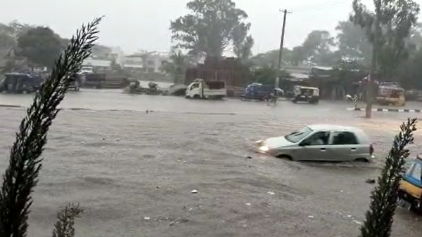 Karnataka rain: Heavy rainfall forecast in many districts of state in few moments