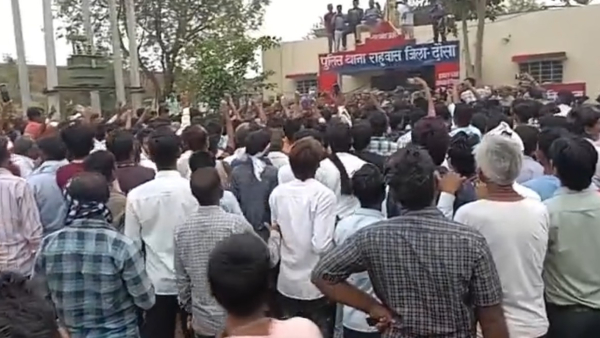 Accused of raping a 4-year-old girl, caught and beaten by Sub Inspector Accused of raping a 4-year-old girl, caught and beaten by Sub Inspector