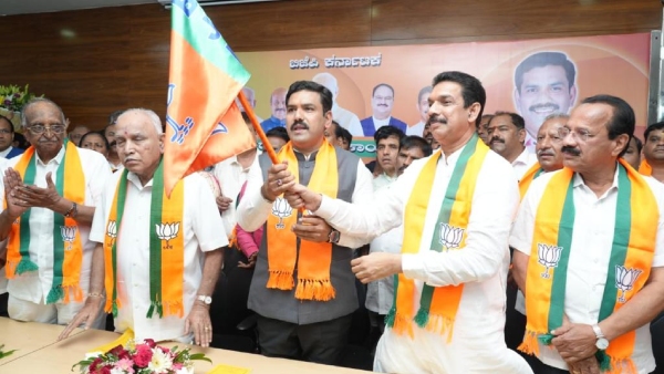 ramesh-jarkiholi-and-other-leaders-absent