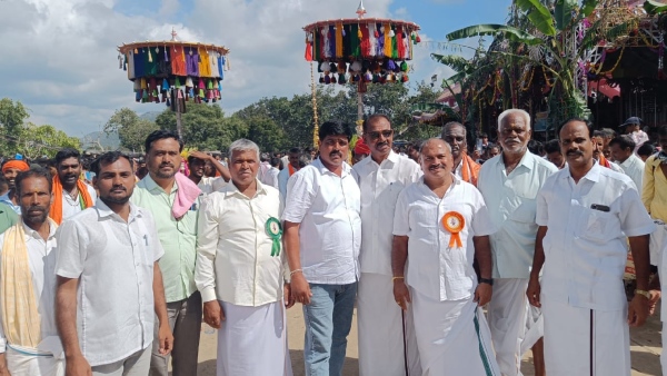 Rathotsava by Kannadigas & Tamilians in Hanur