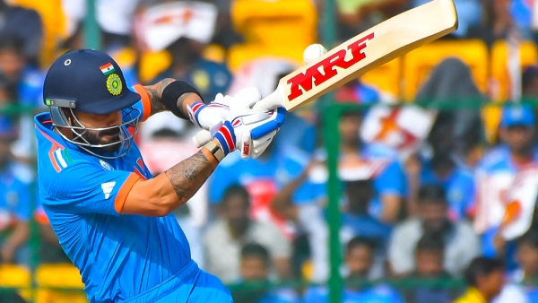 rishi-sunak-and-virat-kohli-bat rishi-sunak-and-virat-kohli-bat