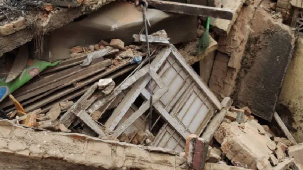 Bengaluru: BBMP English Nursery School where 80 children were studying collapsed in Shivajinagar!