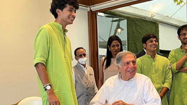 Ratan Tata manager who bought a new car, here are its details 