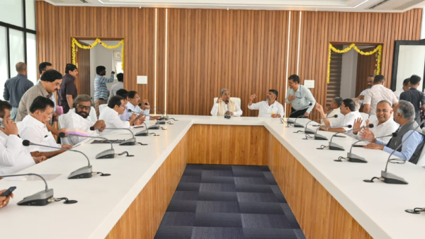 Chief Minister Siddaramaiah Breakfast Meeting With Ministers