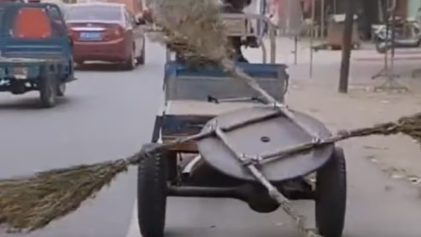 smart-vehicles-for-cleaning-roads-video-viral