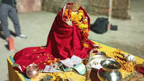 Ayodhyas Sarayu Ghat Evening Aarti: Exclusive Glimpses - Oneindia Special Coverage