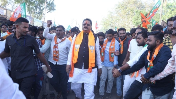 Discover How Basanagouda Patil Yatnal Statement Created Storm In Karnataka Politics